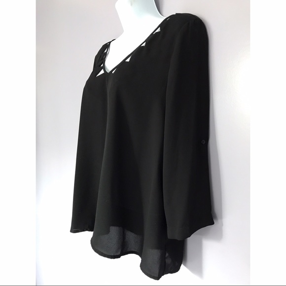 {Mitto Shop} Cutout Neck 3/4 Sleeve Blouse - Picture 2 of 4